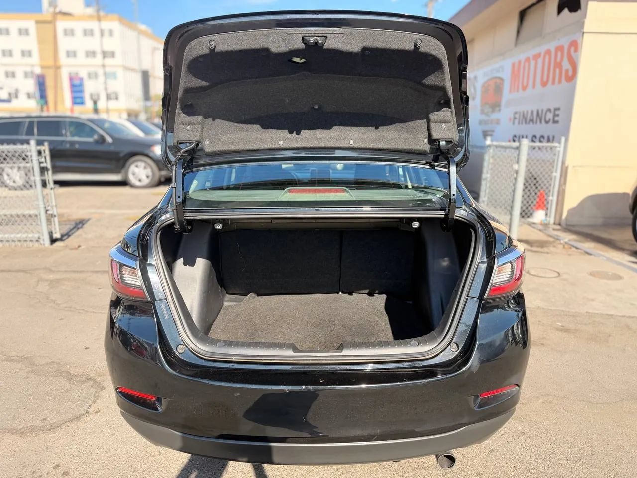 Used 2018 Toyota Yaris iA FWD image 31