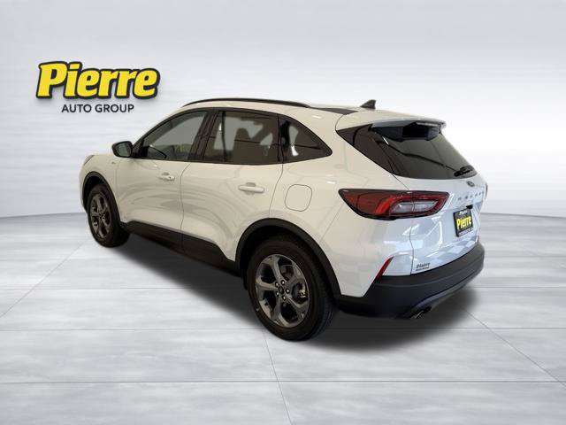 Used 2025 Ford Escape ST-Line AWD/4WD image 2