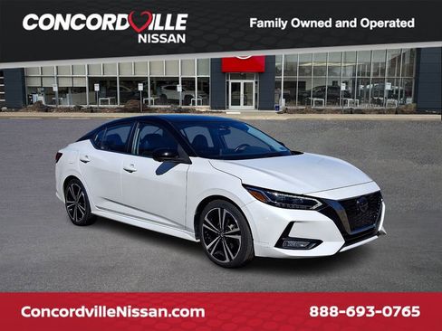 Used 2023 Nissan Sentra SR w/ SR Premium Package image 1