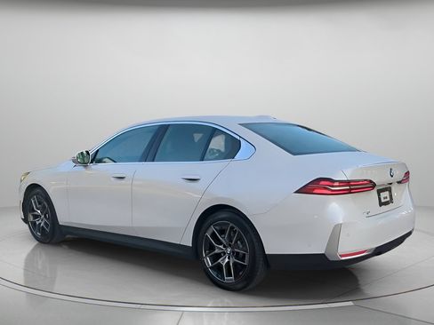 Used 2026 BMW 530i RWD image 20