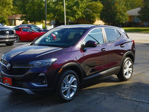 Used 2020 Buick Encore GX Preferred w/ Cold Weather Comfort Package AWD/4WD image 3