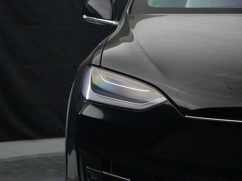 Used 2019 Tesla Model X Long Range image 5