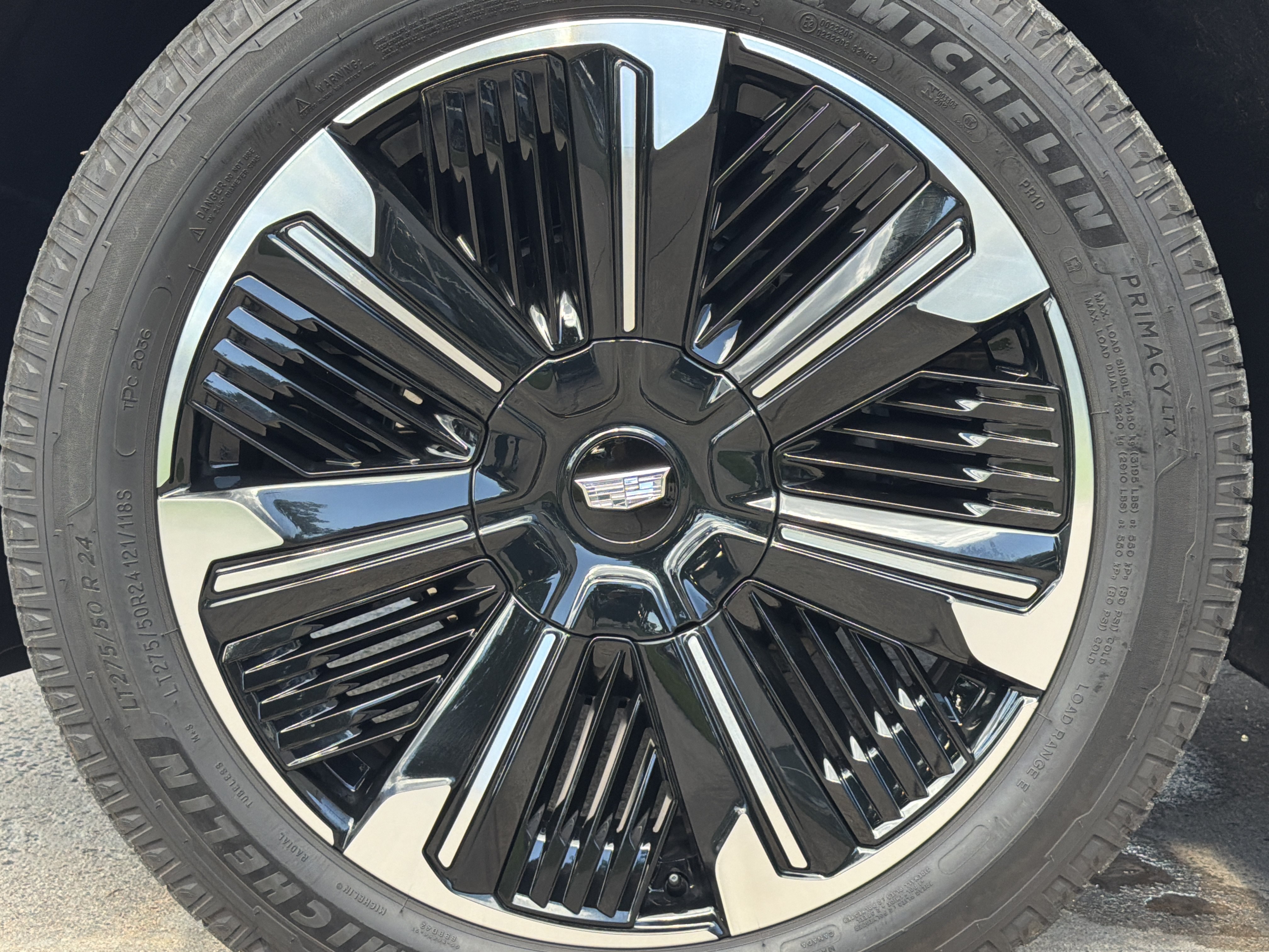 Used 2026 Cadillac Escalade IQ Sport 2 AWD/4WD image 18