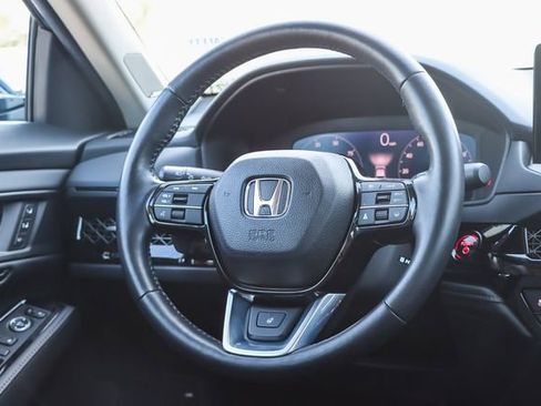 Used 2025 Honda Accord Touring image 17