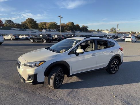 Used 2019 Subaru Crosstrek 2.0i Premium image 2