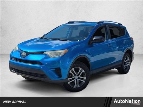 Certified 2018 Toyota RAV4 LE image 1