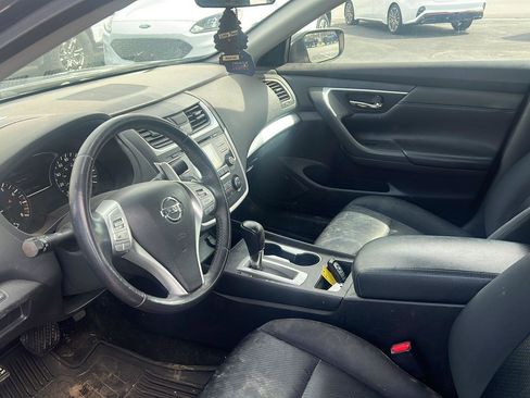 Used 2016 Nissan Altima 3.5 SR FWD image 14