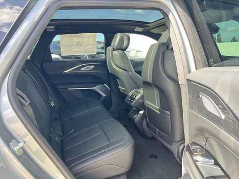 New 2026 Cadillac Lyriq V image 33