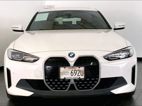 Used 2023 BMW i4 eDrive35 RWD image 3