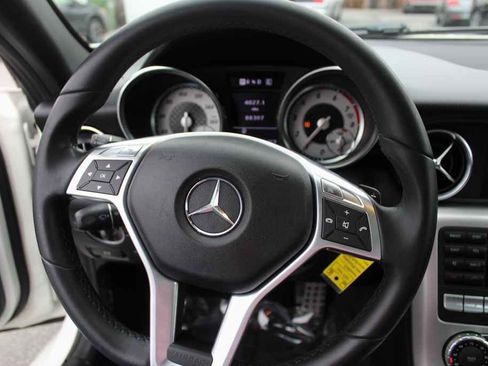 Used 2012 Mercedes-Benz SLK 350 image 17