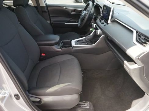 Used 2024 Toyota RAV4 LE FWD image 18