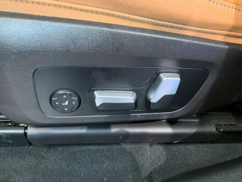 Used 2023 BMW X4 xDrive30i w/ M Sport Package AWD/4WD image 19