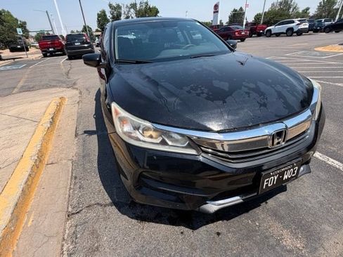 Used 2016 Honda Accord LX image 3
