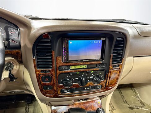 Used 1999 Toyota Land Cruiser image 21