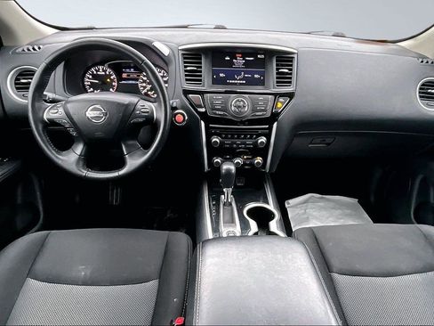 Used 2020 Nissan Pathfinder SV image 7