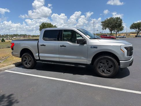 Used 2024 Ford F150 Lightning XLT AWD/4WD image 3
