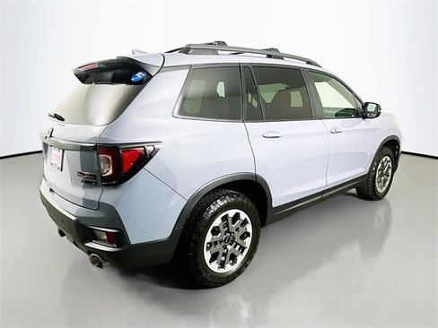 Certified 2025 Honda Passport TrailSport image 18