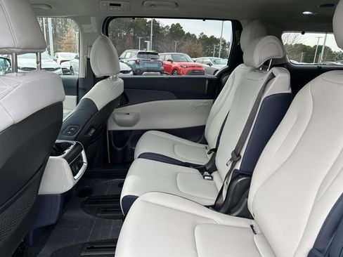 New 2026 Kia Carnival SX FWD image 26