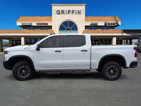 Used 2024 Chevrolet Silverado 1500 ZR2 AWD/4WD image 10