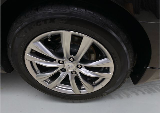 Used 2015 INFINITI Q70 3.7 AWD/4WD image 19
