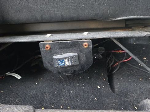 Used 2015 Jeep Wrangler Unlimited Rubicon image 14