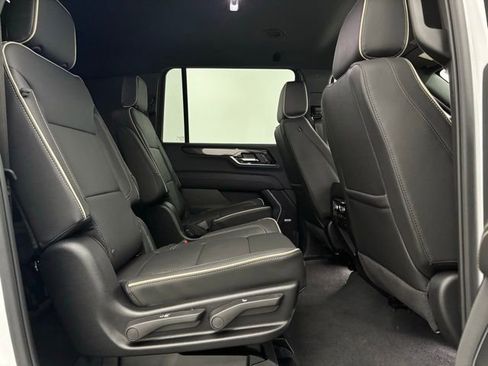 New 2026 GMC Yukon XL Elevation image 38
