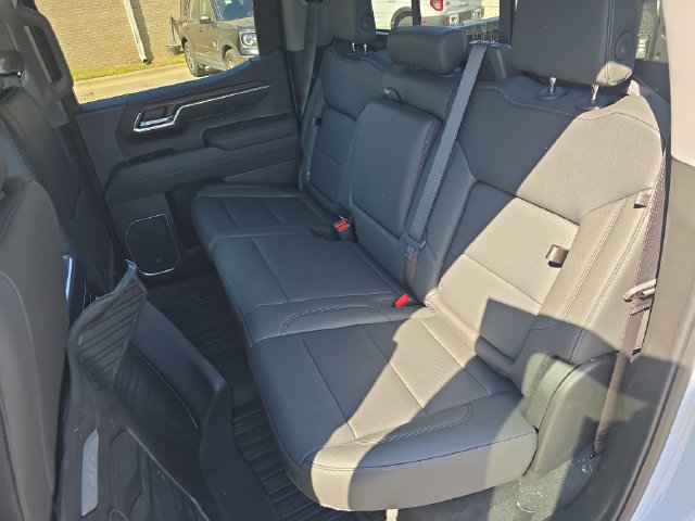Used 2026 GMC Sierra 1500 SLT w/ SLT Convenience Package AWD/4WD image 15