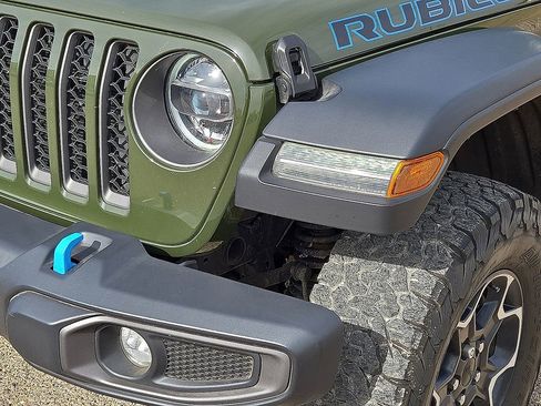 Used 2022 Jeep Wrangler Unlimited Rubicon 4xe image 10