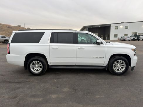 Used 2019 Chevrolet Suburban LT image 4