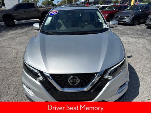 Certified 2022 Nissan Rogue Sport SL w/ Premium Package AWD/4WD image 4