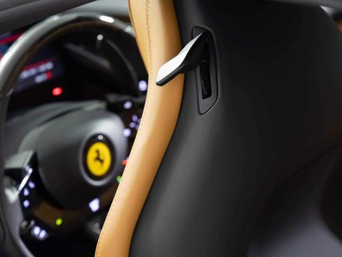 Used 2022 Ferrari SF90 Stradale image 38