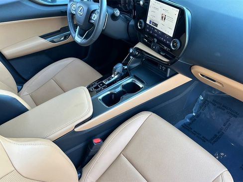 Used 2025 Lexus NX 250 FWD w/ Premium Package image 18