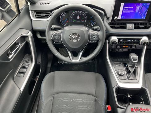 Certified 2023 Toyota RAV4 SE w/ Convenience Package AWD/4WD image 16