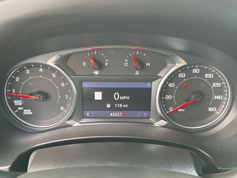 Used 2023 GMC Terrain SLE w/ Driver Convenience Package FWD image 27