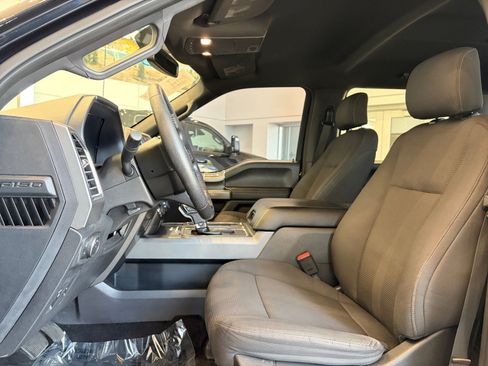 Used 2016 Ford F150 XLT w/ Equipment Group 302A Luxury AWD/4WD image 12