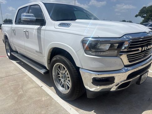 Used 2021 RAM 1500 Laramie AWD/4WD image 16