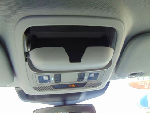 Used 2021 Ford Explorer Limited image 23