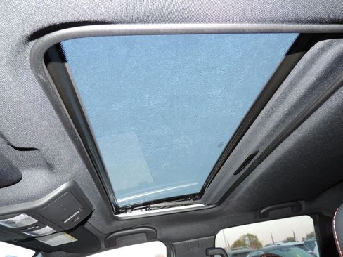 New 2025 Nissan Frontier PRO-4X w/ Pro Premium Package image 12