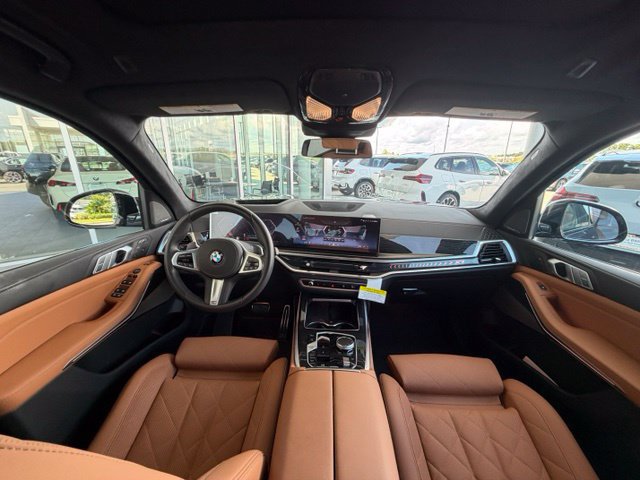 Used 2026 BMW X7 xDrive40i w/ M Sport Package AWD/4WD image 27