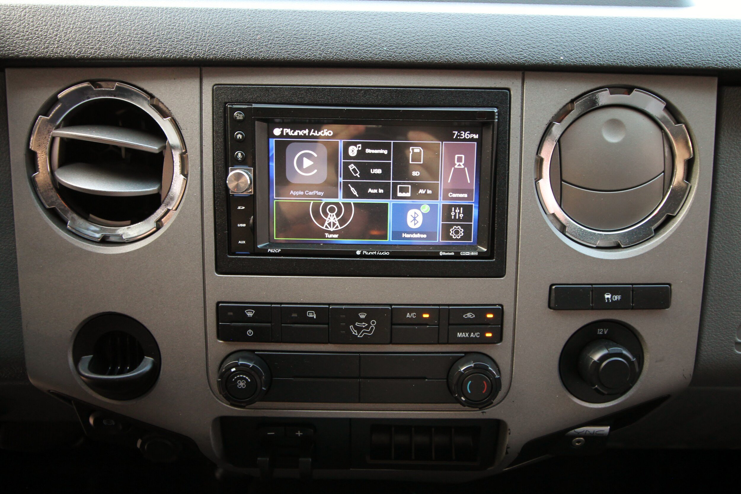 Used 2015 Ford F250 XLT AWD/4WD image 28