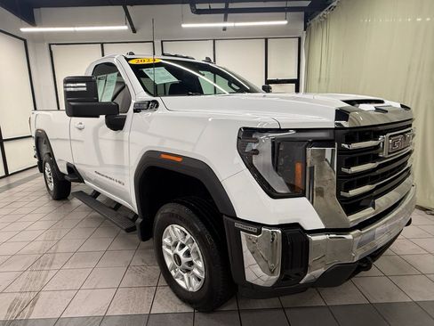 Certified 2024 GMC Sierra 2500 SLE w/ SLE Convenience Package AWD/4WD image 2