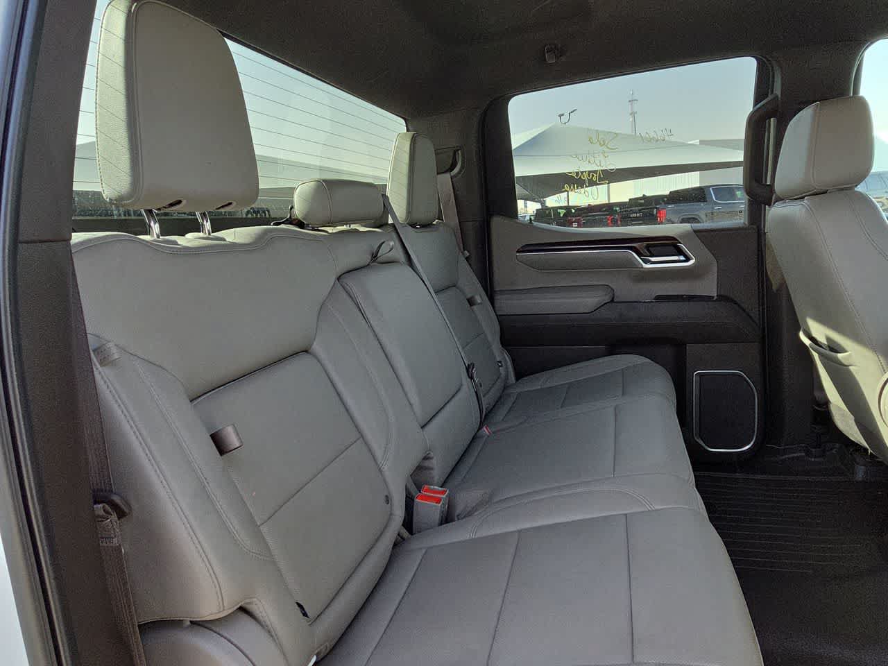 Used 2023 GMC Sierra 1500 SLT AWD/4WD image 17
