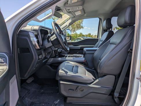Certified 2025 Ford F250 Lariat AWD/4WD image 17