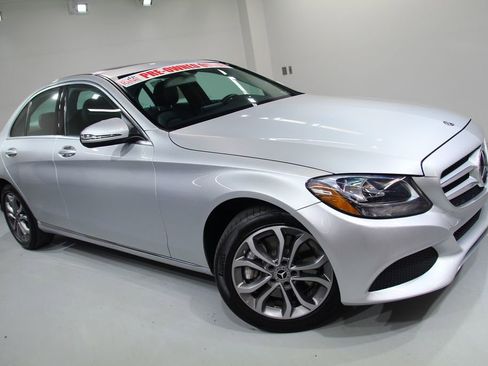 Certified 2018 Mercedes-Benz C 300 4MATIC Sedan image 11