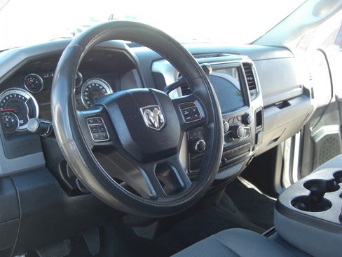 Used 2017 RAM 2500 SLT image 8