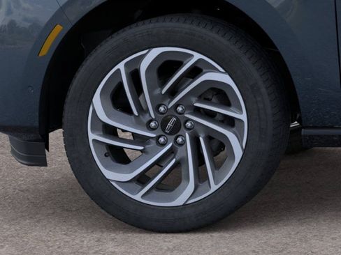 New 2026 Lincoln Navigator L Reserve AWD/4WD image 19