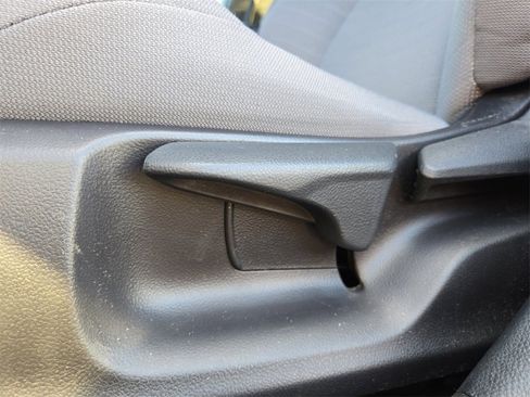 Used 2023 Toyota Corolla SE image 13