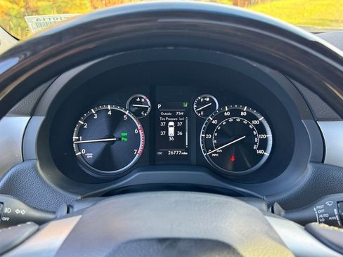 Used 2023 Lexus GX 460 Premium w/ Premium Package image 30