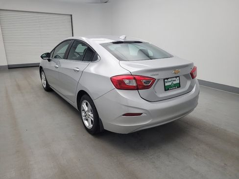 Used 2017 Chevrolet Cruze LT FWD image 5