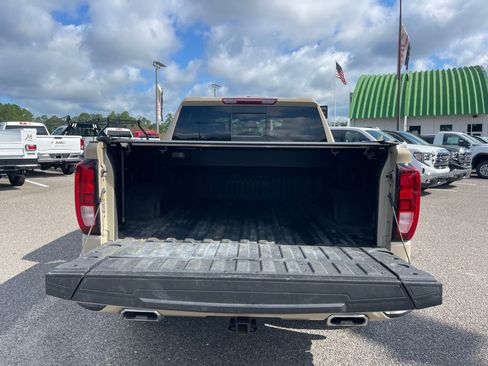 Used 2022 GMC Sierra 1500 AT4 image 25